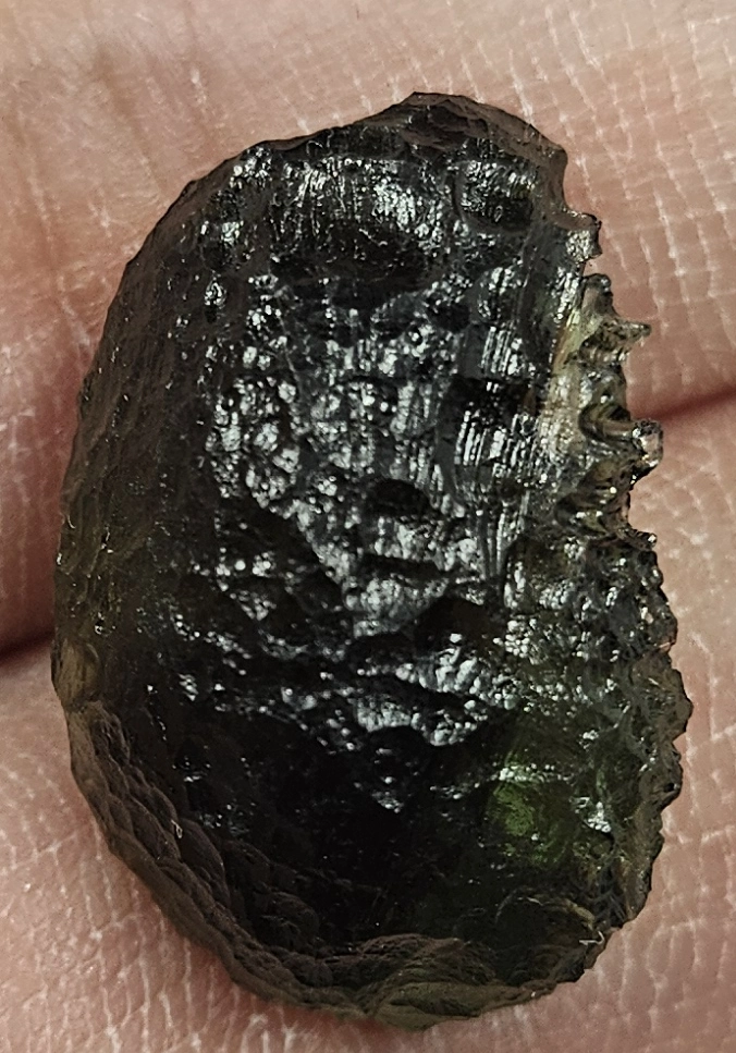 Vltavín 2,3 cm - 3,2 g